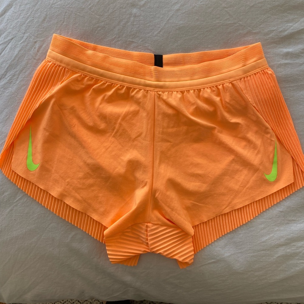 Nike aeroswift women’s short